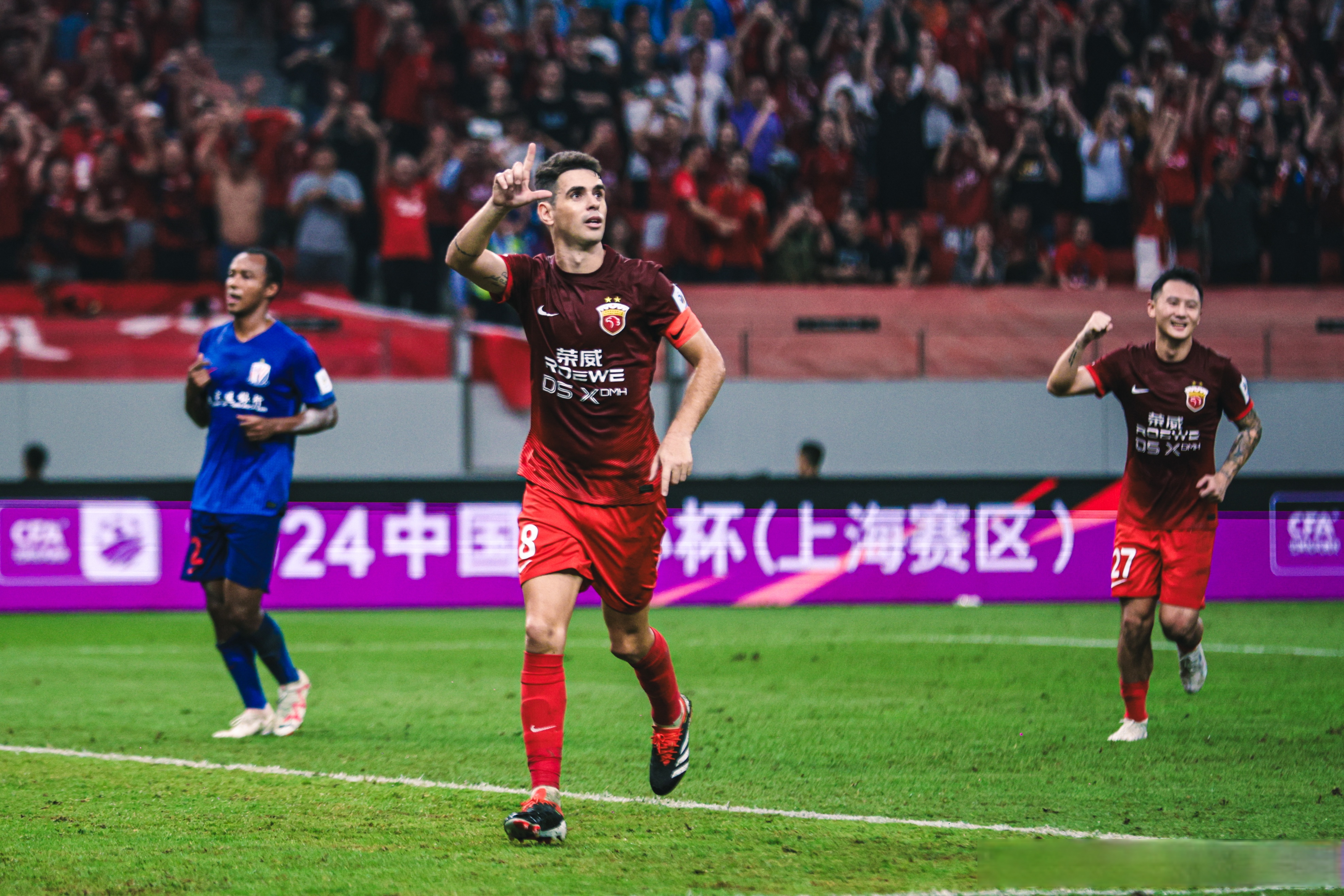 九游官方平台-包含本菲卡发布备战花絮，窗口期远射贴柱，意甲任务艰巨，临场指挥获称赞的词条