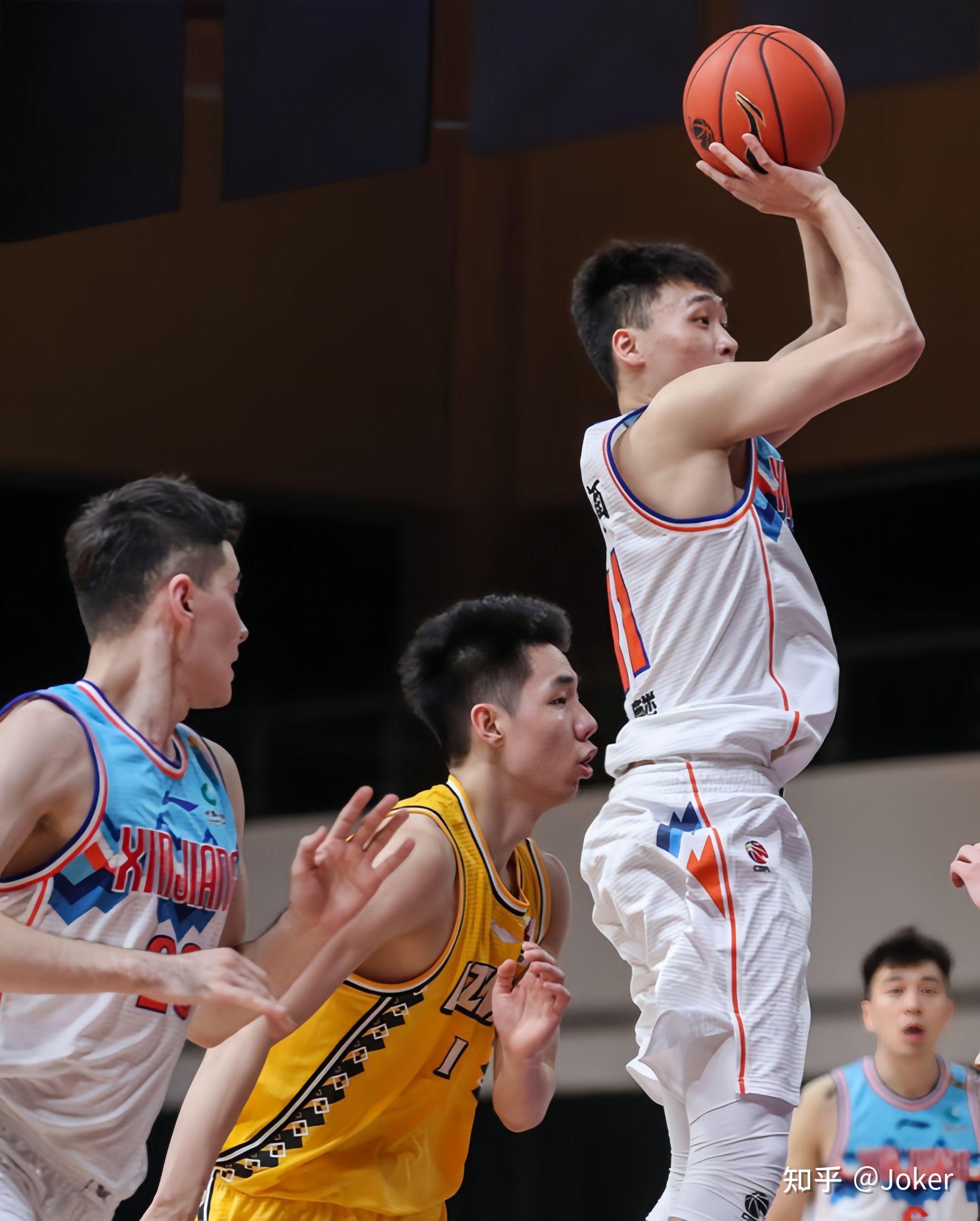 九游体育-包含今晨德甲焦点战，广厦男篮完成体检，球迷炸锅，赛程密集仍需轮换的词条