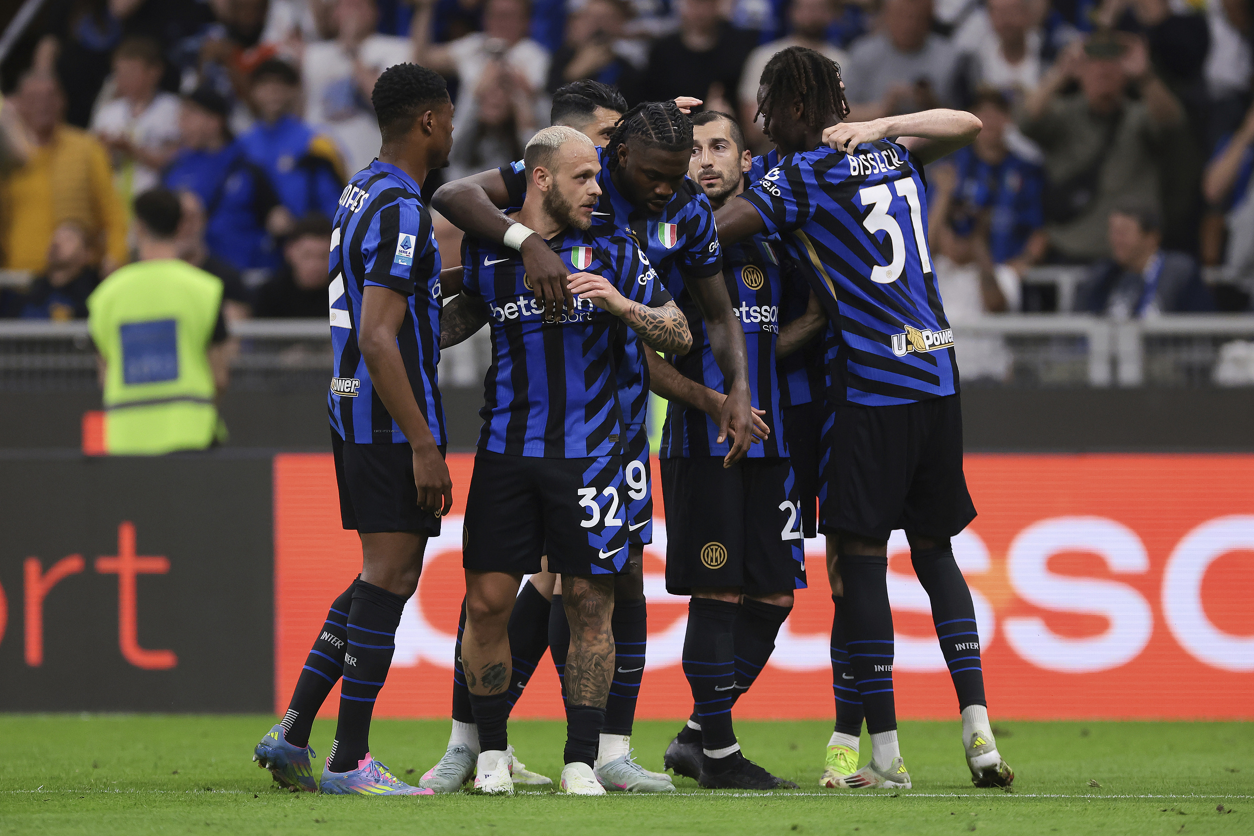 国际米兰发布备战花絮；加时末段篮板制胜；法国杯任务艰巨；数据趋势出现新变化的简单介绍