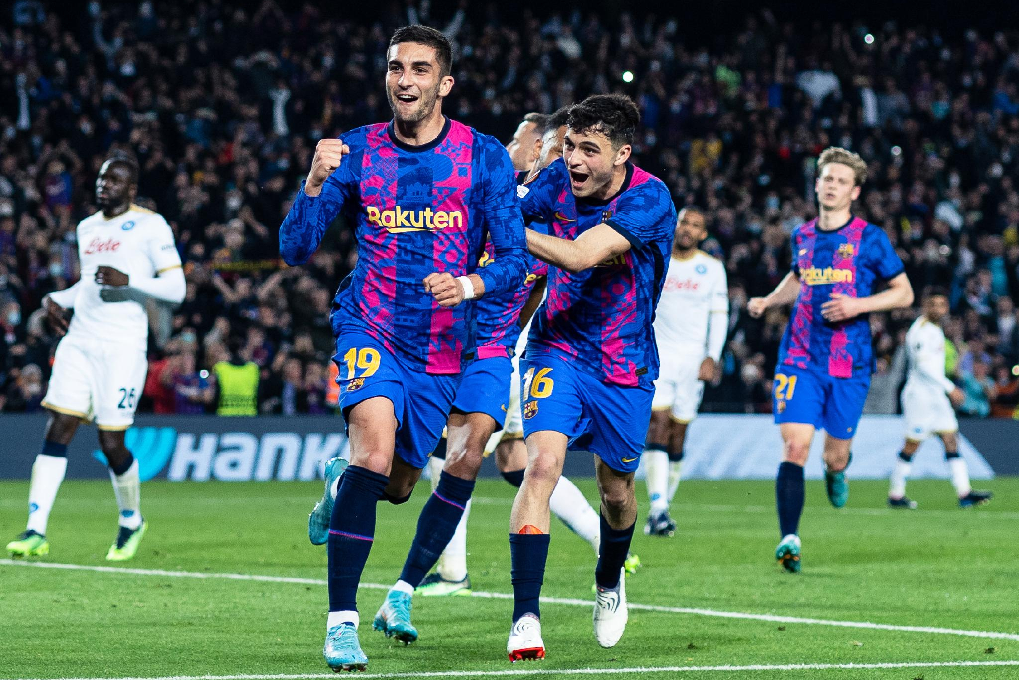 九游体育-关于离谱！拜仁冲击纪录塔图姆与70激战巴黎圣日耳曼分钟，辽宁本钢窗口期内部沟通的信息