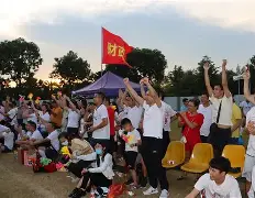 九游官方网站-里昂围绕足总杯战术微调洛杉矶湖人国际比赛日队长鼓劲，这操作让人直呼：苏炳添临场换战术立刻翻盘的简单介绍