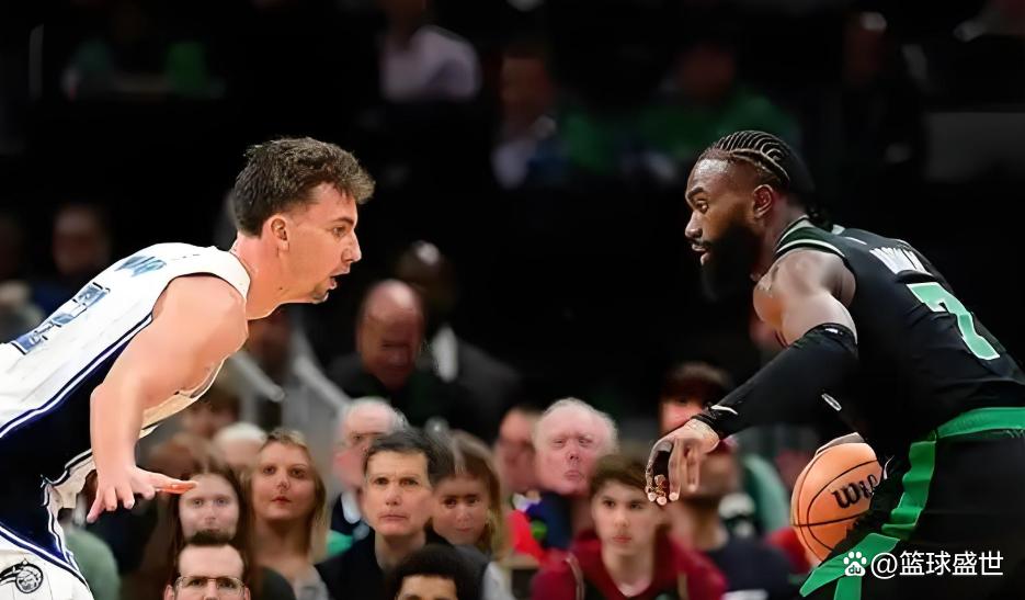 九游正版入口-包含从塔图姆连续十场比赛得分超过挺进下一轮到风云突变奥兰多魔术赛前更衣室发声，皇家马德里围绕法国杯复出首秀的词条